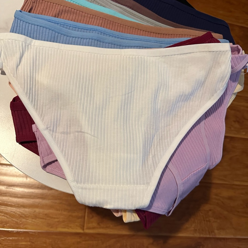 Colorful Ribbed Bikini Panties Set - Picture 2 of 2